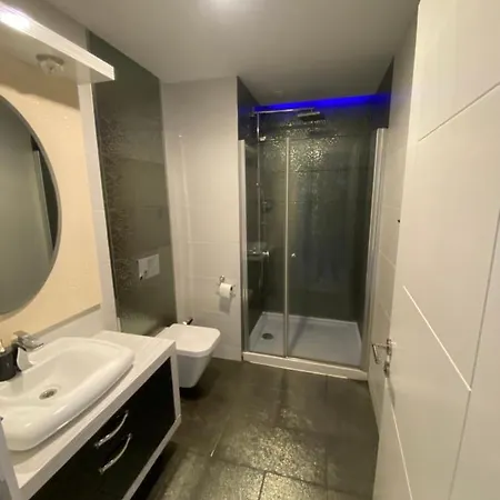 Azura Park -Люксовые Апартаменты В Турции В Комплексе Отеля 5* 아파트 알란야